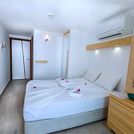 Defne * Kaş