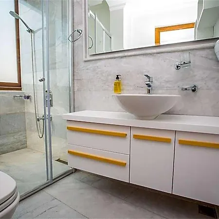 Otel Defne