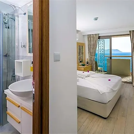 Otel Defne